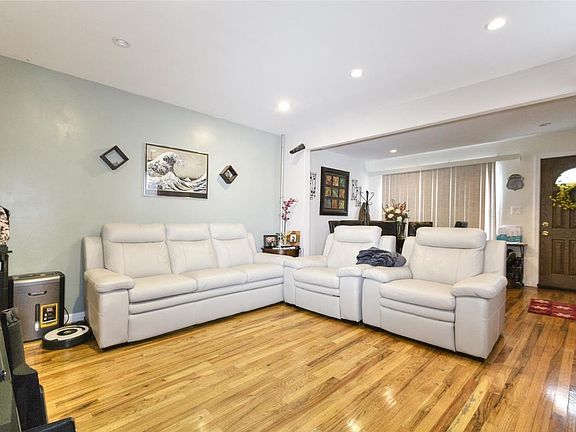 3rd image of 5314 Avenue M