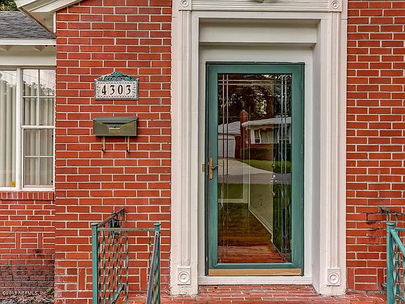 4th image of 4303 Peachtree Cir E
