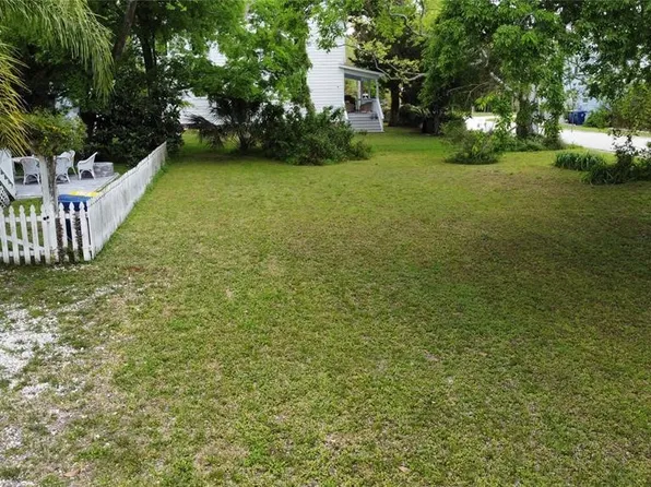 811 White St, Fernandina Beach, FL 32034