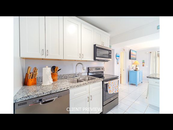 5th image of 11202 3rd Ocean Ave