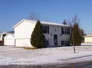 10305 W Jonen St, Milwaukee, WI 53224