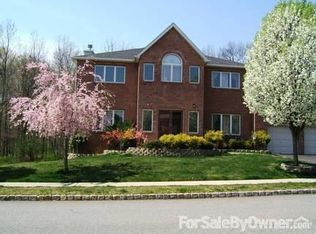 42 Springfield Ct, Parsippany, NJ 07054