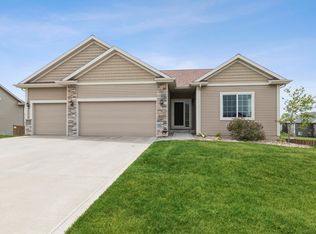 1105 Centennial Cir, Huxley, IA 50124