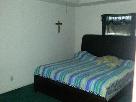 5th image of 435 N Bernal Dr