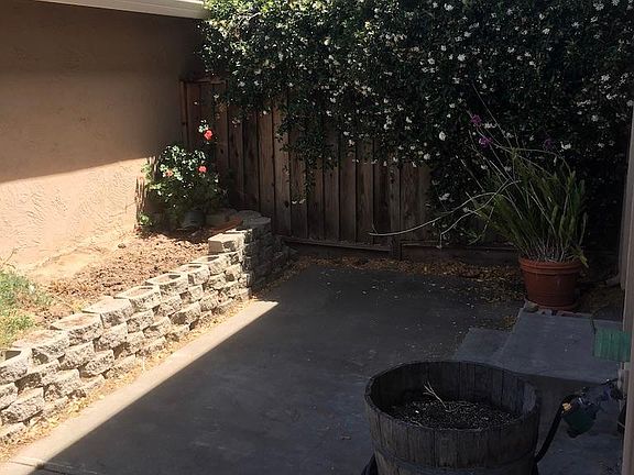 4th image of 1007 Bryant Way APT D