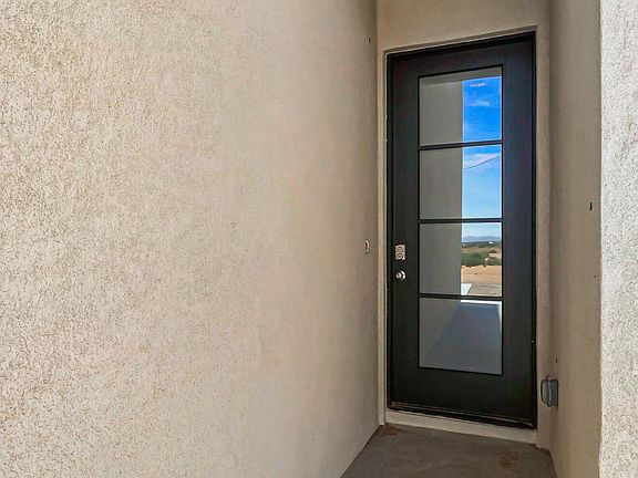 4th image of 652 Yuma Desert