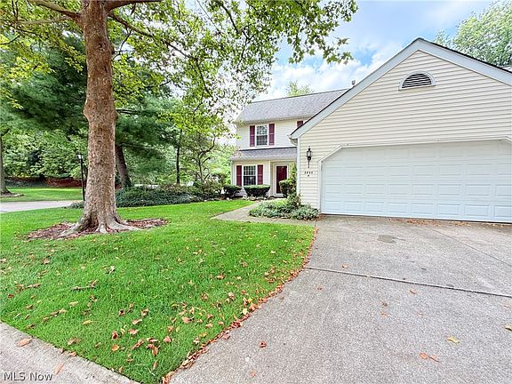 3rd image of 5830 Ridgeview Ln