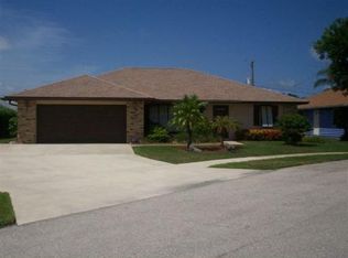 888 Wynnwood Cir, Lantana, FL 33462