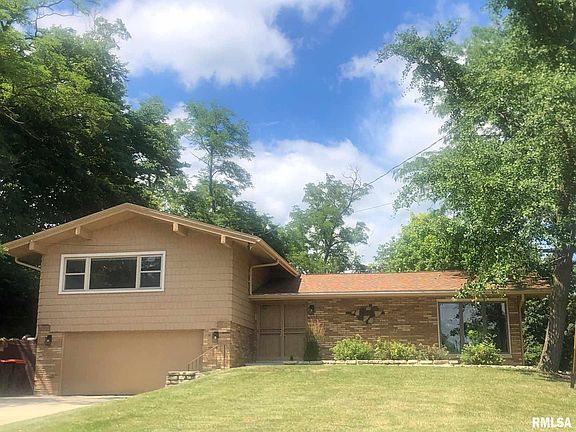 2nd image of 6930 N Skyline Dr