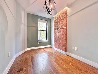 Rented by Doorway NYC, LLC