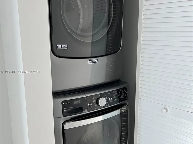 400 Sunny Isles Blvd #1105 — Photo 8