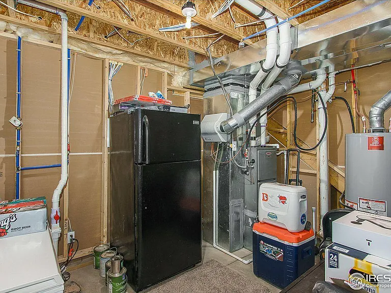 2869 Hydra Dr — Photo 32