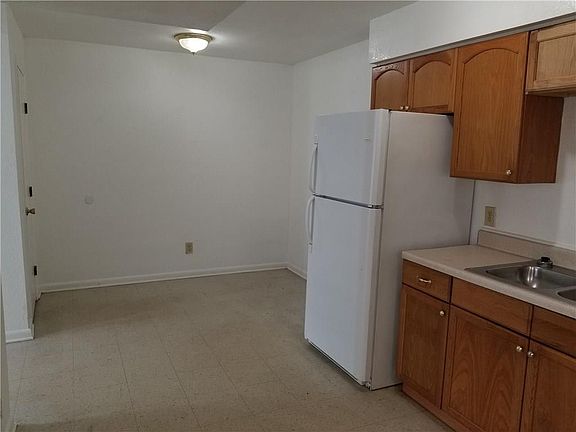 4th image of 2534 Johanna St APT 5