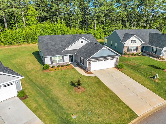 5th image of 672 Hardwood Dr