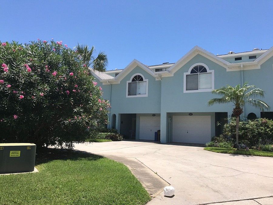 2nd image of 685 Garland Cir