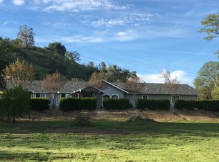 25465 Auberry Rd, Clovis, CA 93619