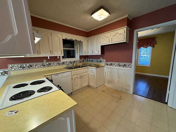 3rd image of 342 W University Pkwy