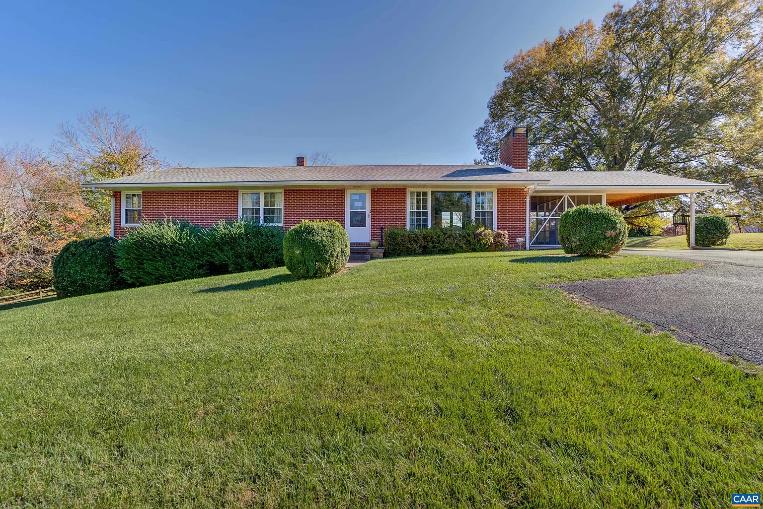 2618 Northfield Rd photo 1