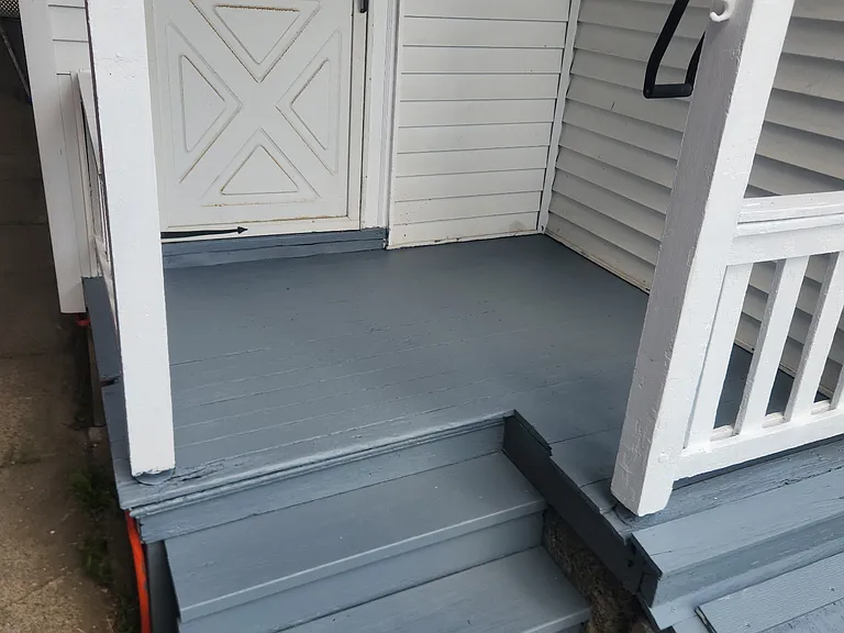 144 N Mill St — Photo 3