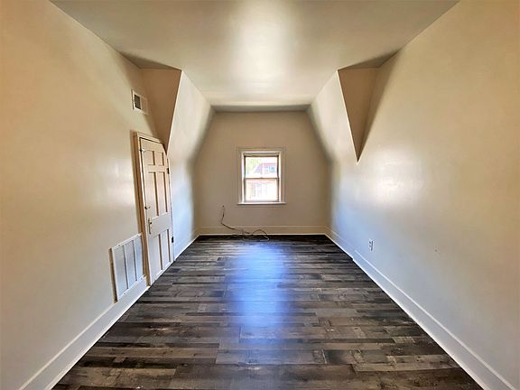 4th image of 1023 Mellon St APT 3