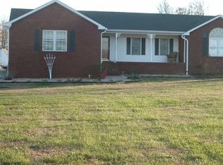 7297 W Cook Rd, Springfield, TN 37172