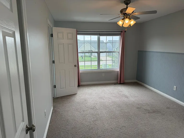 4703 Lakeside Dr — Photo 13