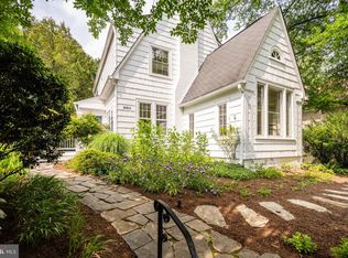 3911 Livingston St NW, Washington, DC 20015