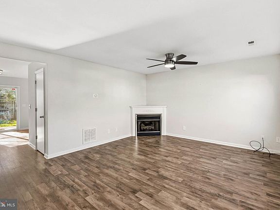 5th image of 9928 Matti Hill Ct