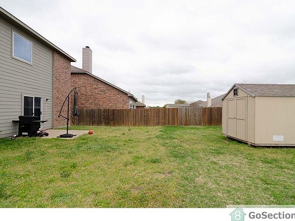 4th image of 468 Eisenhower Ln