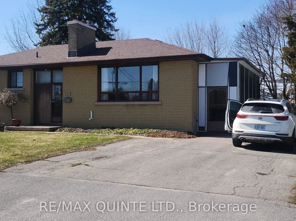 12 Wedgewood Rd, Loyalist, ON K7N 1C9