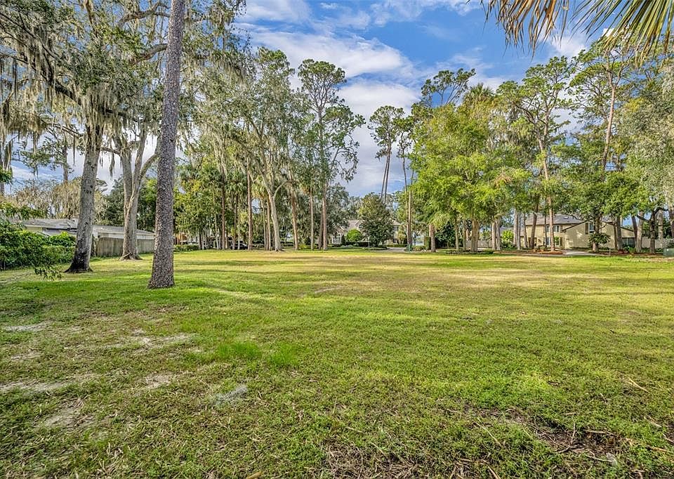 1st image of 620 Pinetree Rd #3-4