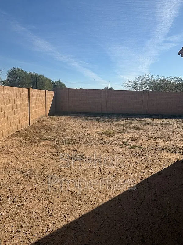 4 bed, 2.0 bath, 1520 sqft, $1,995 — Photo 3