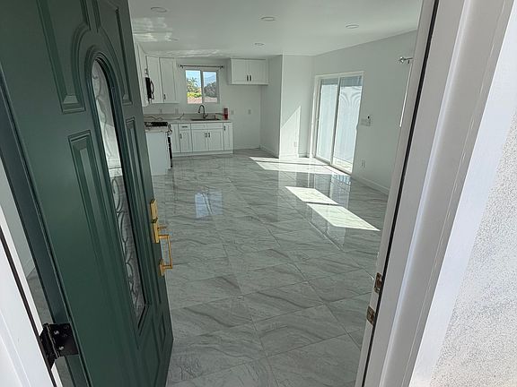 3rd image of 2265 Snow Ave