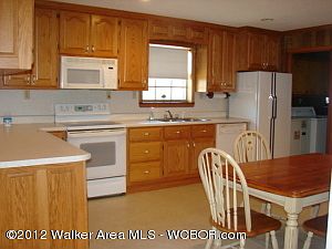 3rd image of 15416 Highway 195