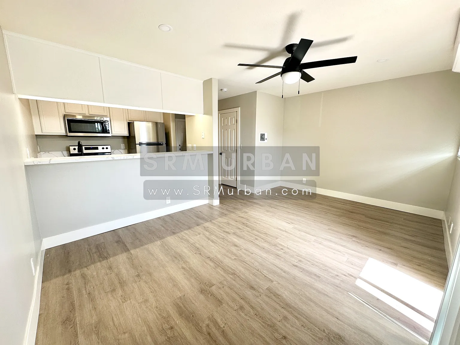 2 bed, 1.5 bath, 900 sqft, $2,745 — Photo 1