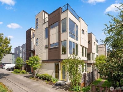 5017 Fauntleroy Way SW #B, Seattle, WA, 98136