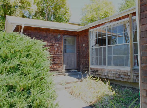 3rd image of 224 Burlwood Dr