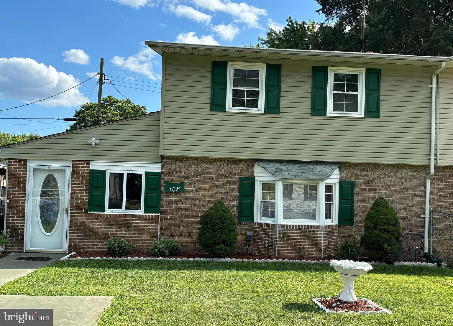108 Woodland Dr photo 1