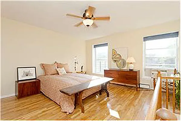 Sold by Brooklyn Bridge | media 14