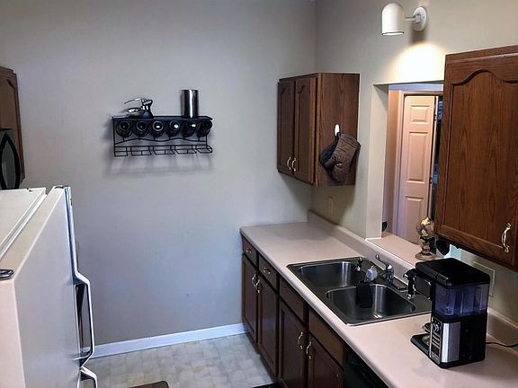 5th image of 4420 Broadmeadow Way #4