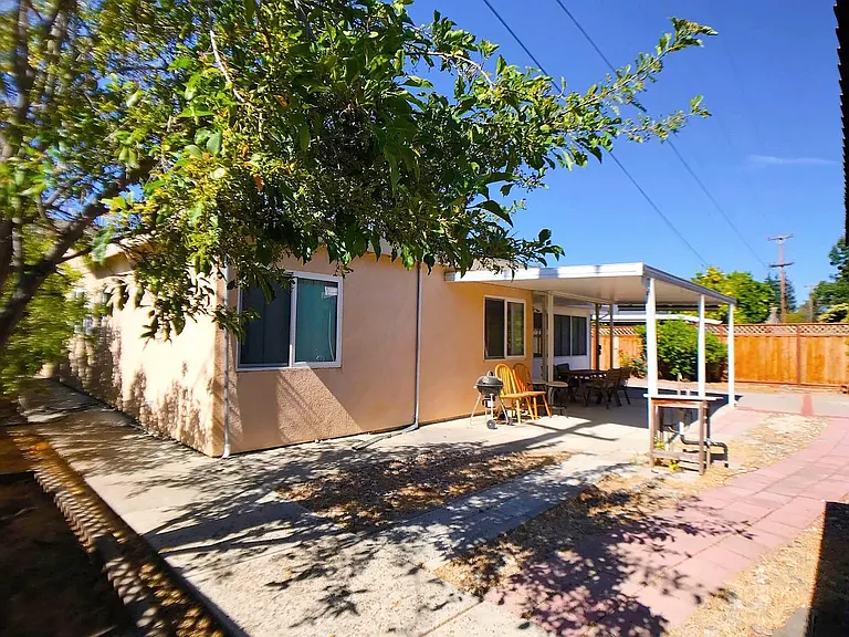 1050 Paintbrush Dr — Photo 17