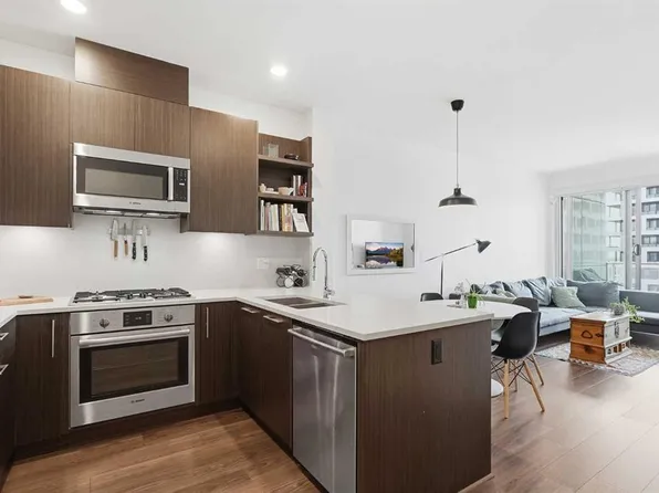 88 S 9th St NE #628, Calgary, AB T2E 4E1