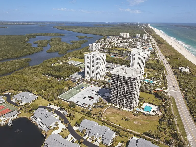 5047 N Highway A1A — Photo 16