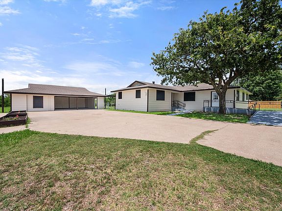 3rd image of 5835 NW County Road 2091