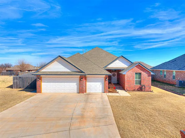 720 N 1st St, Cashion, OK 73016