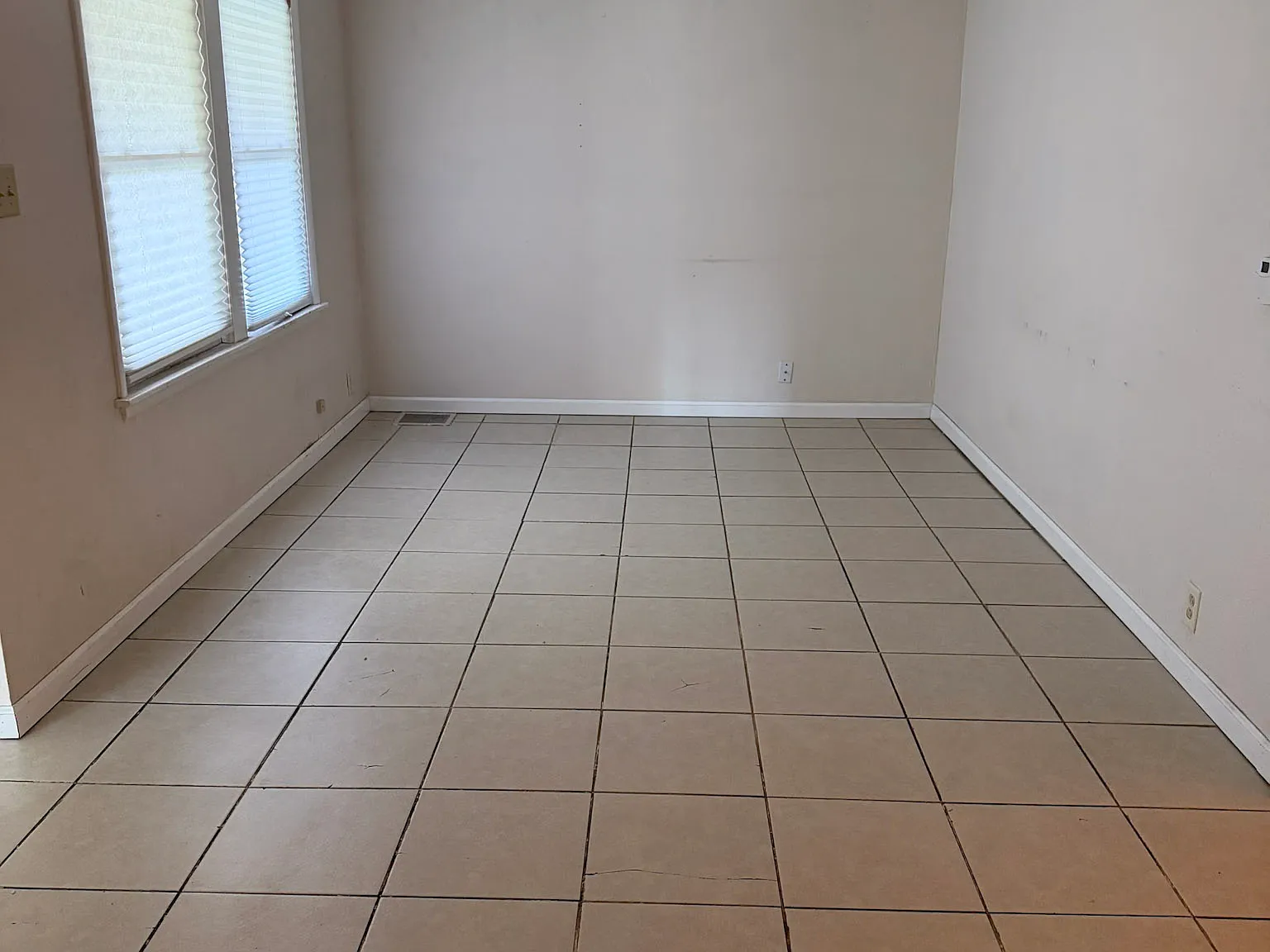 2 bed, 1156 sqft, $865 — Photo 3