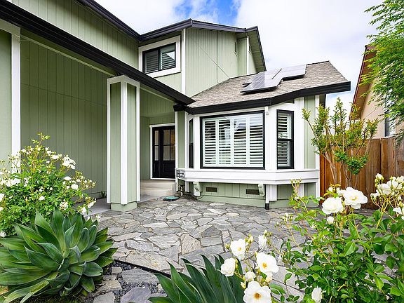 3rd image of 1504 Maria Place