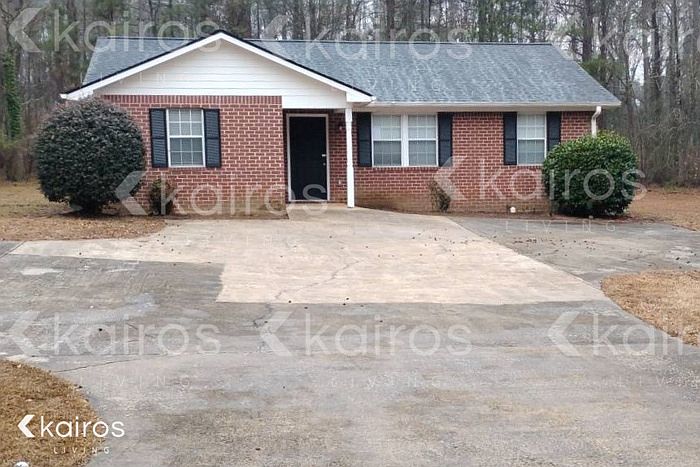 1st image of 301 Beaver Pointe Dr