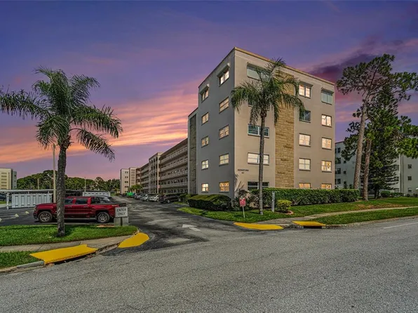 5623 80th St N Unit 415, Saint Petersburg, FL 33709