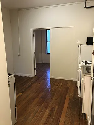 Rented by Urban Real Estate Property Group Inc | media 3